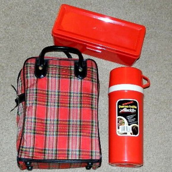 Vintage ALADDIN Picnic Set Red Plaid Thermos Lunch Box - Picture 14 of 14
